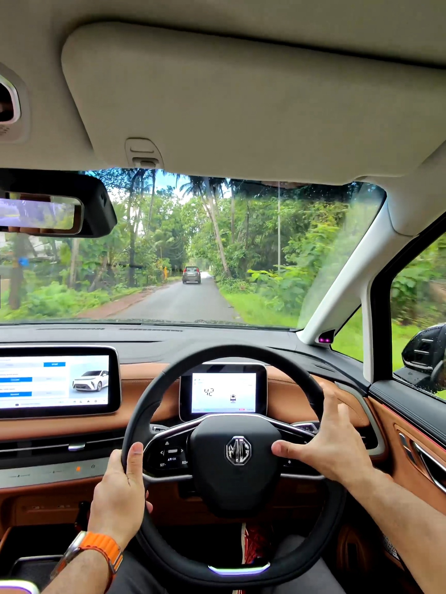 Monsoon in #Goa hits different when you're behind the wheels of #MGM9. #luxurycar #mpv